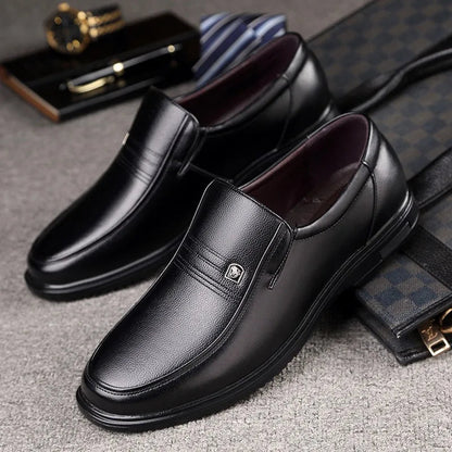 Chaussures en Cuir Véritable pour Homme – Mocassins Élégants, Style Business Casual – Confort Exceptionnel et Respirabilité – Chaussures Plates Classiques et Durables BLACKBEARD OUTDOOR INDUSTRIES