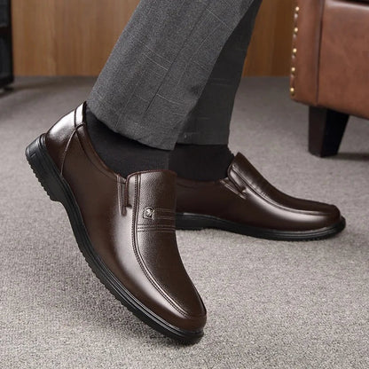 Chaussures en Cuir Véritable pour Homme – Mocassins Élégants, Style Business Casual – Confort Exceptionnel et Respirabilité – Chaussures Plates Classiques et Durables BLACKBEARD OUTDOOR INDUSTRIES