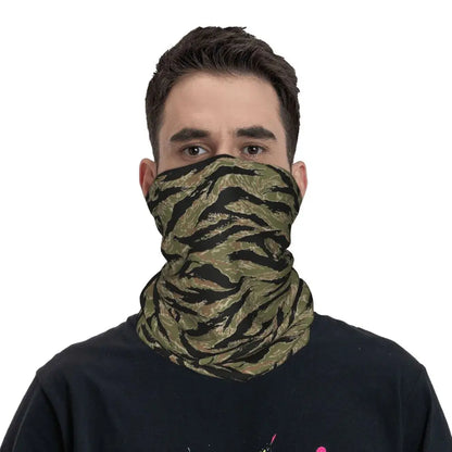 Tiger Stripe Camo – Bandeau Tour de Cou Hiver Multifonction pour Hommes et Femmes | Parfait pour Randonnée, Cyclisme, Sports Outdoor et Usage Quotidien - BLACKBEARD OUTDOOR INDUSTRIES