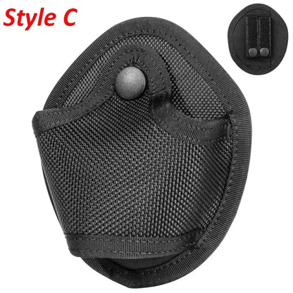 Holder Tactique pour Menottes - Poche MOLLE Universelle pour Menottes Standard avec Système de Libération Rapide BLACKBEARD OUTDOOR INDUSTRIES