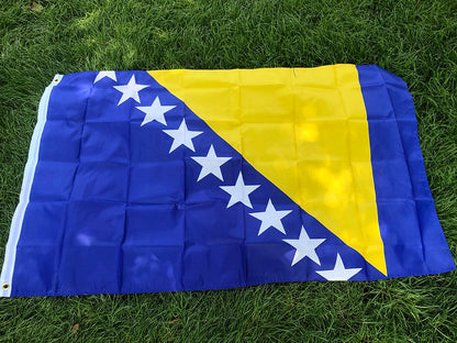 Drapeau de la Bosnie-Herzégovine – 3x5ft (90x150cm) BLACKBEARD OUTDOOR INDUSTRIES