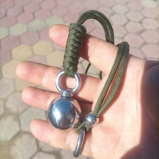 Collier de Défense Personnelle "Ball Pendant" – Outil de Protection Sécuritaire en Acier Inoxydable pour Hommes et Femmes - BLACKBEARD OUTDOOR INDUSTRIES