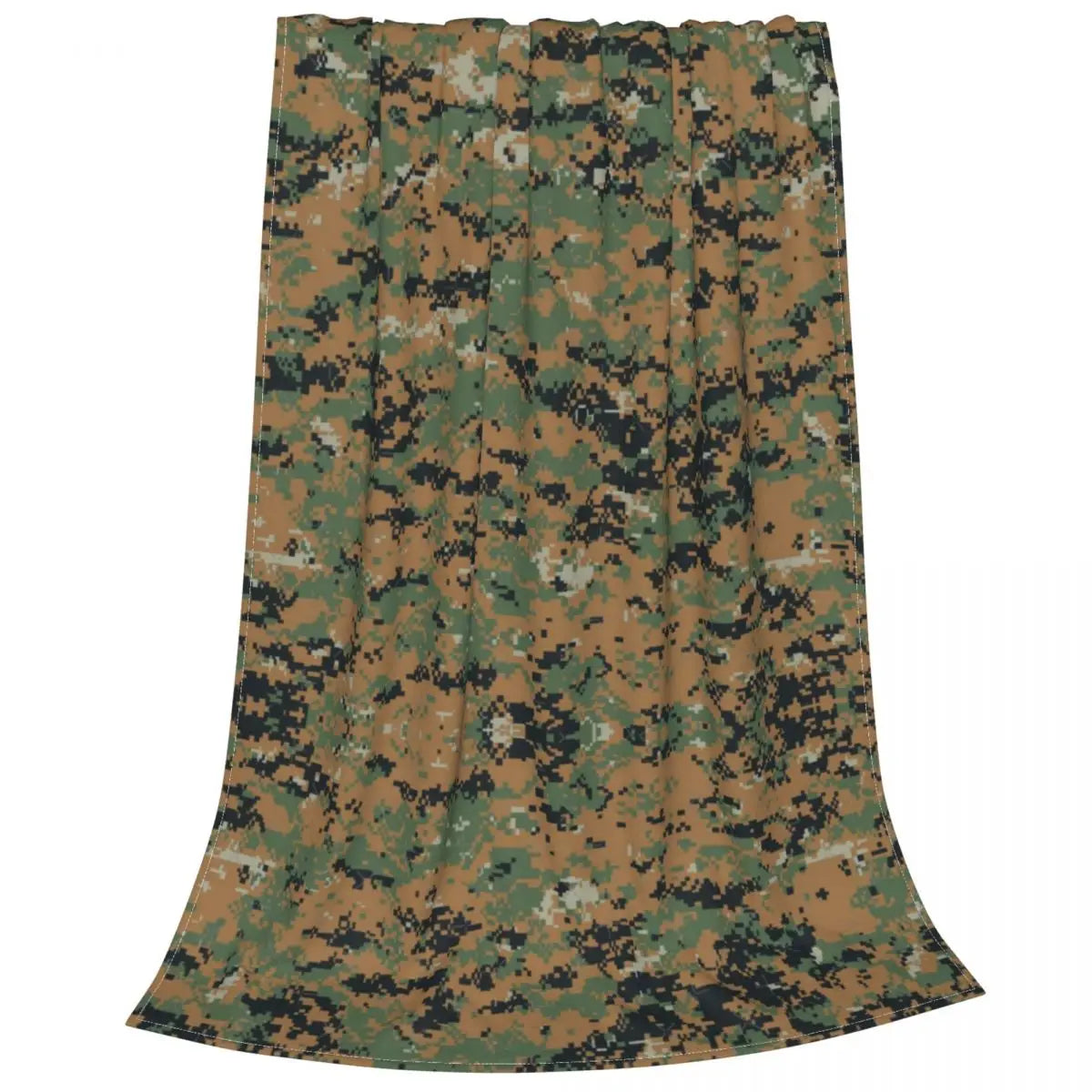 Couverture Camouflage Marpat Woodland – Plaid Militaire Doux en Laine - BLACKBEARD OUTDOOR INDUSTRIES