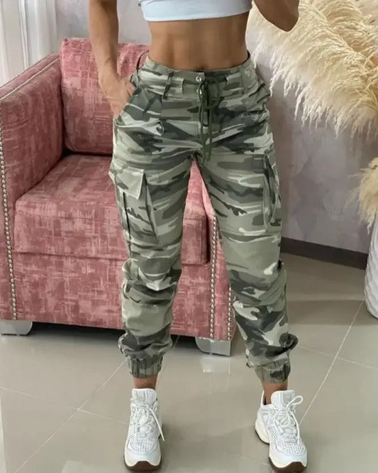Pantalon Cargo Femme Imprimé Camouflage avec Cordon de Serrage et Poches – Style Safari Décontracté - BLACKBEARD OUTDOOR INDUSTRIES